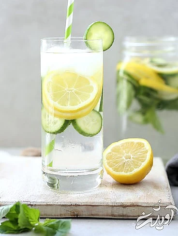 دتاکس واتر لیمو و خیار